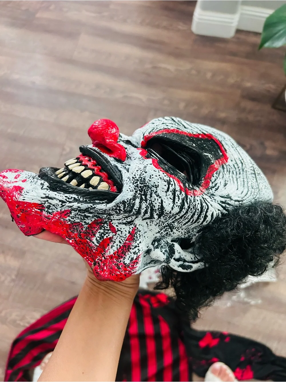 California Costumes red and Black Killer Klown Costume